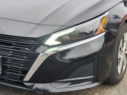 Used 2023 Nissan Altima 2.5 S image 7