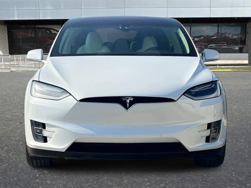 Used 2016 Tesla Model X P90D image 11