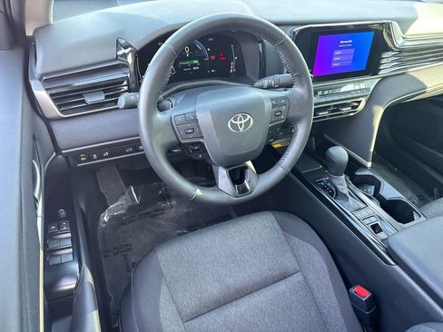 Certified 2025 Toyota Camry LE w/ Convenience Package image 21