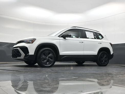 Used 2025 Volkswagen Taos S FWD image 37
