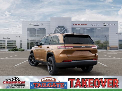 New 2026 Jeep Grand Cherokee Limited w/ Limited Altitude Package AWD/4WD image 3