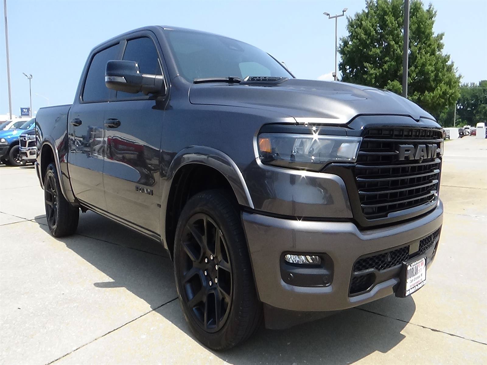 Used 2025 RAM 1500 Laramie w/ Night Edition AWD/4WD image 4