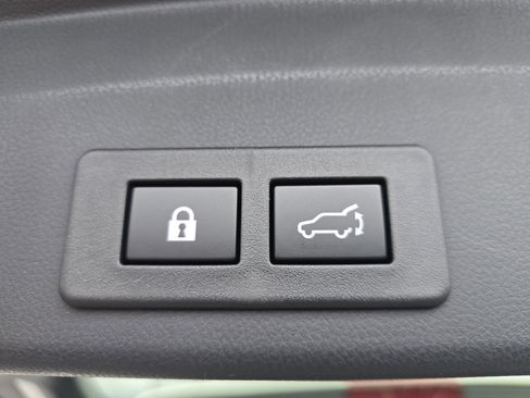 New 2026 Subaru Ascent Limited image 17