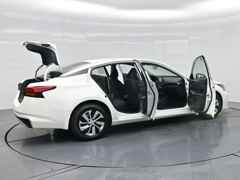 Used 2023 Nissan Altima 2.5 S FWD image 4