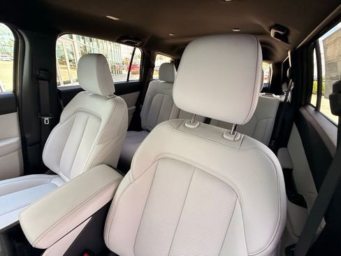 New 2026 Jeep Cherokee Limited AWD/4WD image 25