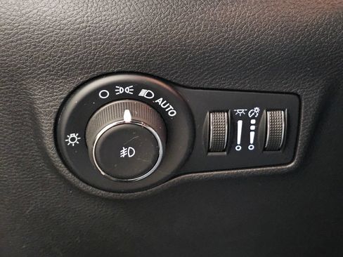 Used 2024 Jeep Compass Latitude w/ Altitude Special Edition AWD/4WD image 14