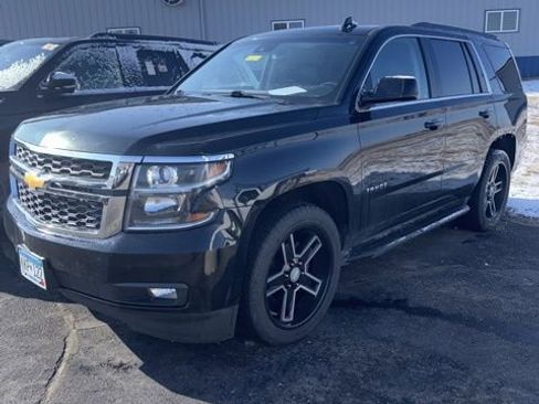 Used 2017 Chevrolet Tahoe LT image 3