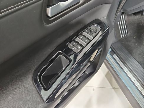 New 2026 Nissan Pathfinder Platinum image 12