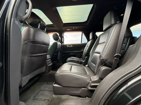 Used 2013 Ford Explorer XLT AWD/4WD image 9