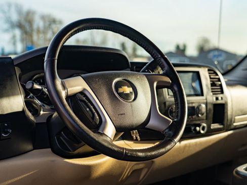 Used 2007 Chevrolet Silverado 3500 LT w/ 1LT Audio Package image 14