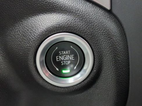 Used 2022 Chevrolet Silverado 1500 Custom image 18