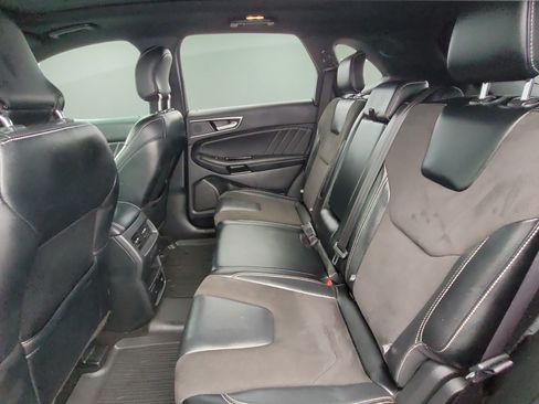 Used 2019 Ford Edge ST w/ Equipment Group 401A AWD/4WD image 17