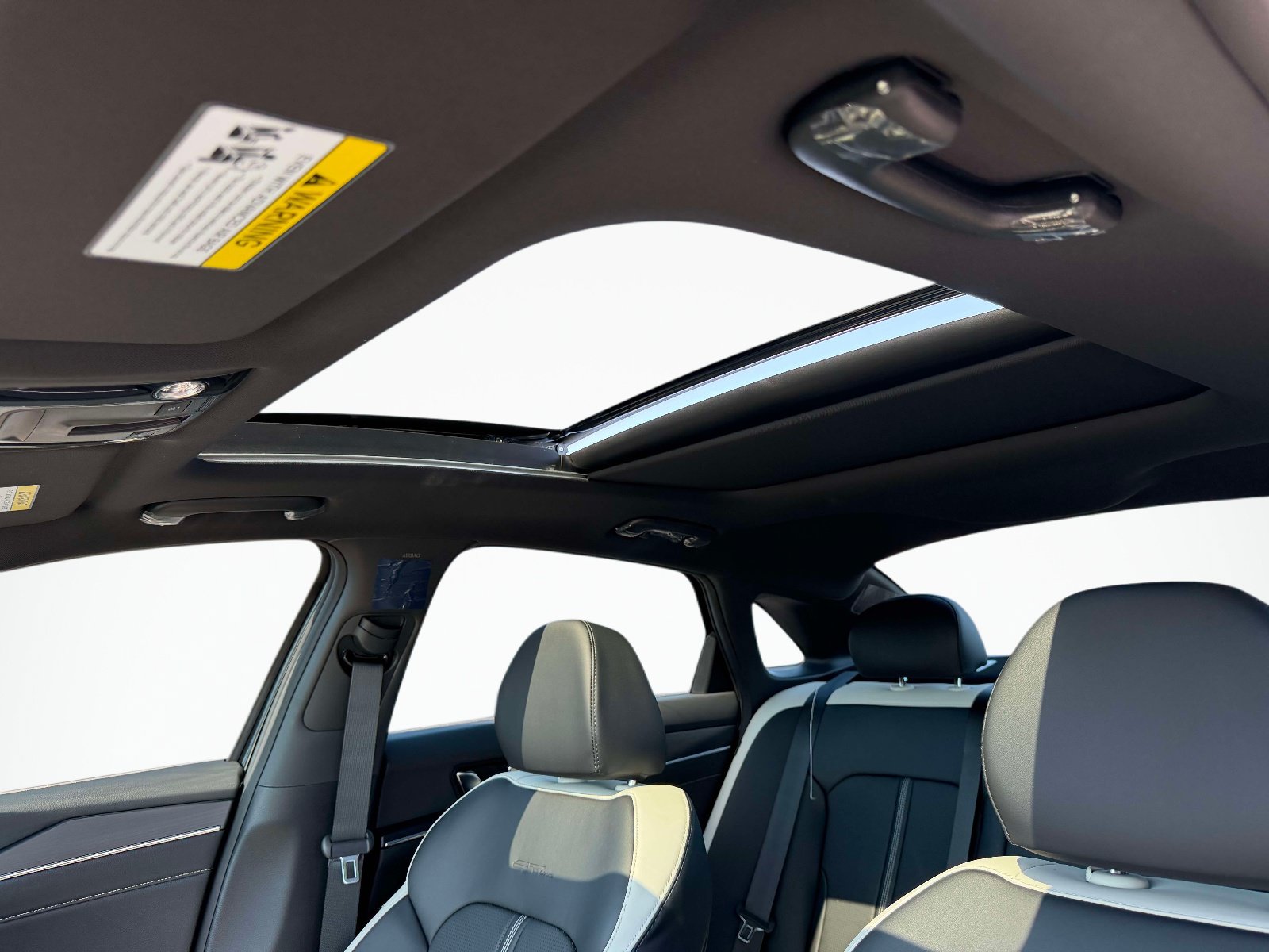 New 2027 Kia K5 GT-Line FWD image 16