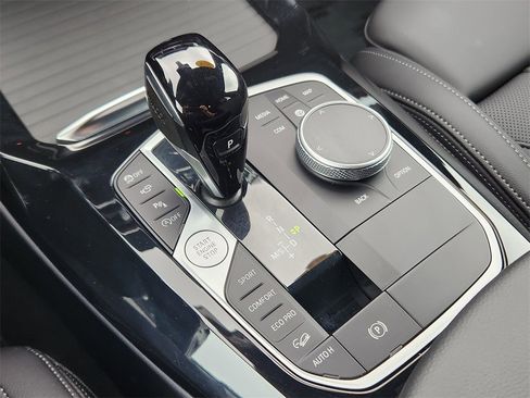 Certified 2024 BMW X3 xDrive30i w/ Convenience Package image 22