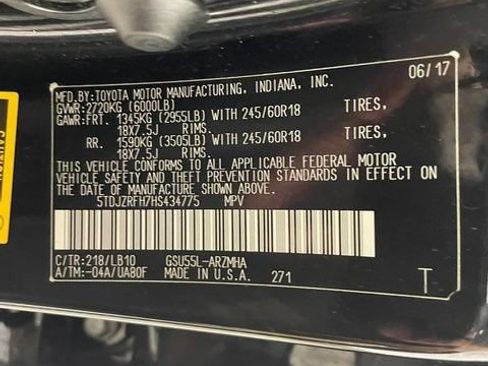 Used 2017 Toyota Highlander XLE AWD/4WD image 28
