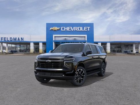 New 2026 Chevrolet Suburban RST w/ Comfort Package AWD/4WD image 8