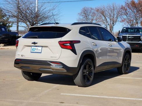 New 2026 Chevrolet Trax ACTIV w/ Sunroof Package image 4
