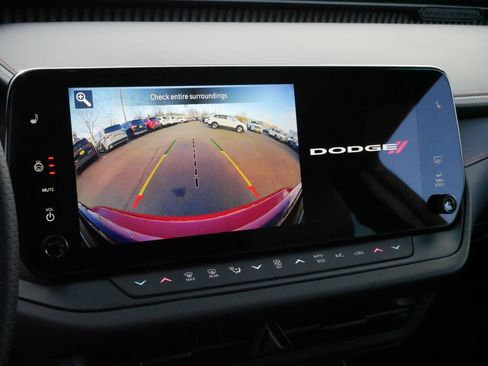 Used 2025 Dodge Charger R/T w/ Sun & Sound Package image 32