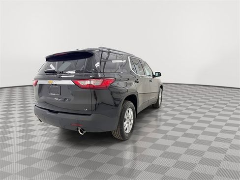 Used 2020 Chevrolet Traverse LT image 11