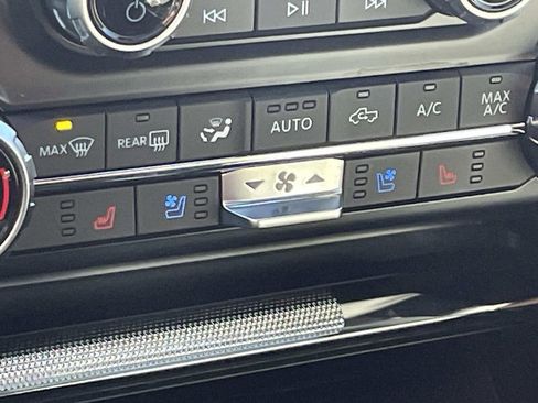 Used 2023 Ford F150 Lariat w/ Equipment Group 502A High image 24