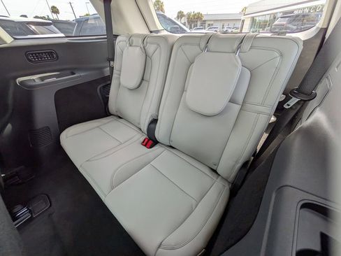New 2026 Lincoln Aviator Reserve RWD image 15