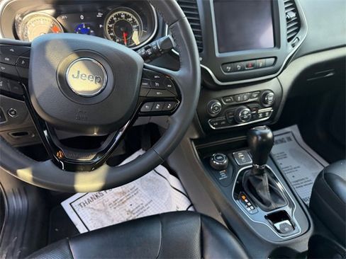 Used 2023 Jeep Cherokee Altitude Lux image 7