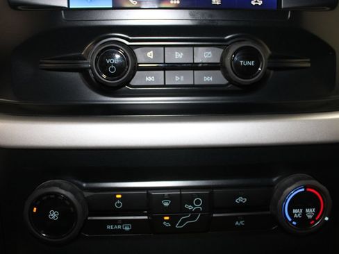 Used 2023 Ford F150 XLT AWD/4WD image 48
