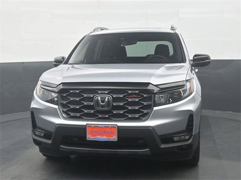 Certified 2023 Honda Passport TrailSport image 3
