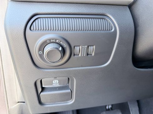 New 2026 Jeep Grand Wagoneer Limited AWD/4WD image 13