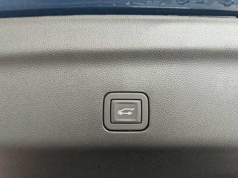 New 2026 Chevrolet Suburban LT w/ Comfort Package image 32