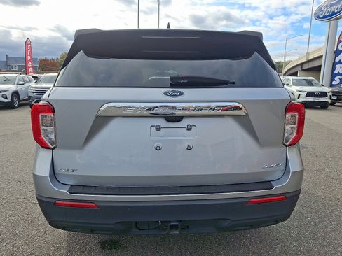 Certified 2022 Ford Explorer XLT w/ Class IV Trailer Tow Package image 5