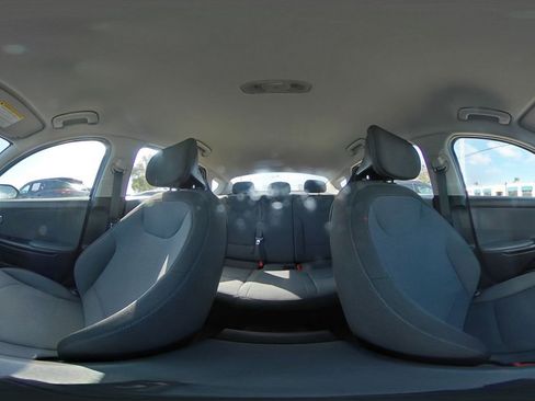Used 2025 Kia K4 FWD image 47