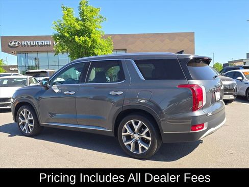 Used 2022 Hyundai Palisade SEL w/ Premium Package FWD image 5