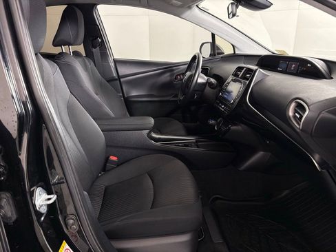 Used 2021 Toyota Prius Prime LE image 40