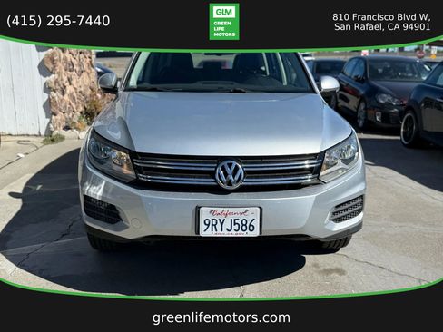 Used 2017 Volkswagen Tiguan S image 3