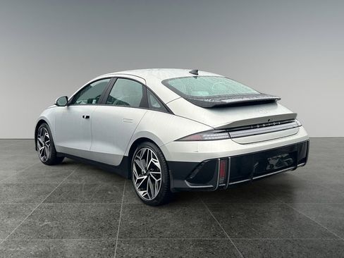 Used 2024 Hyundai Ioniq 6 SEL AWD/4WD image 6