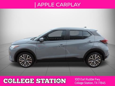 Used 2022 Nissan Kicks SV FWD image 7