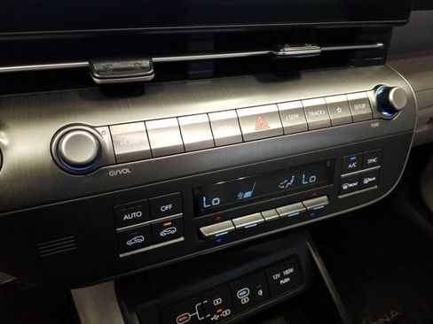 Certified 2024 Hyundai Kona Limited AWD/4WD image 7