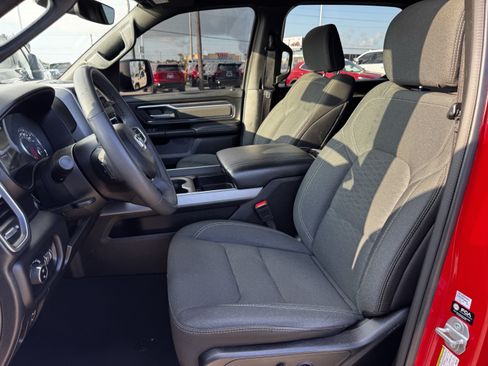 Used 2025 RAM 1500 Big Horn AWD/4WD image 27