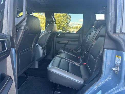 Used 2025 Ford Bronco Outer Banks w/ Sasquatch Package AWD/4WD image 33