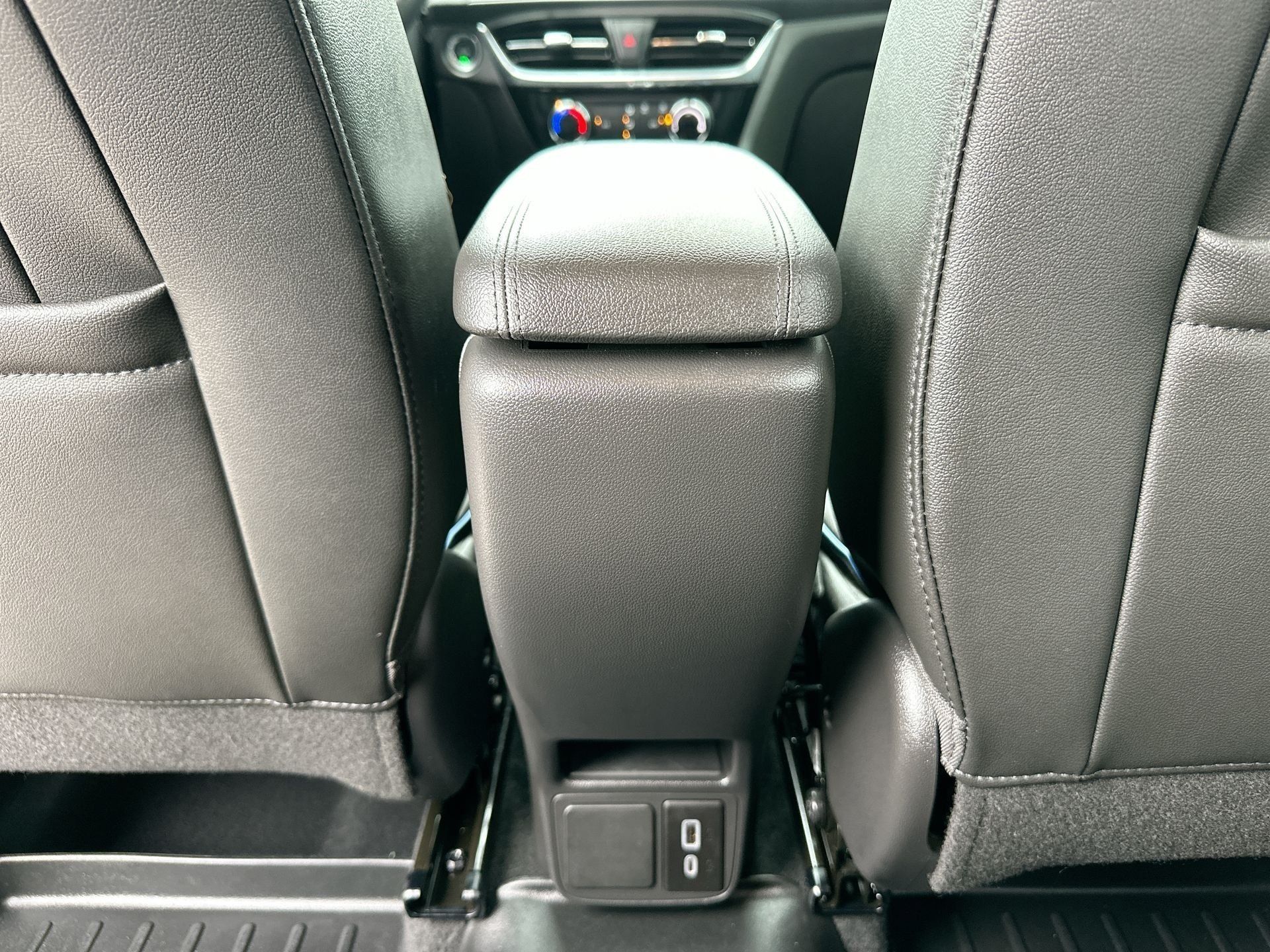 Certified 2025 Buick Encore GX Sport Touring w/ Advanced Technology Package FWD image 20