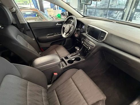 Used 2021 Kia Sportage LX FWD image 7