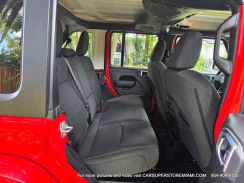 Used 2024 Jeep Wrangler Unlimited w/ Convenience Group AWD/4WD image 42