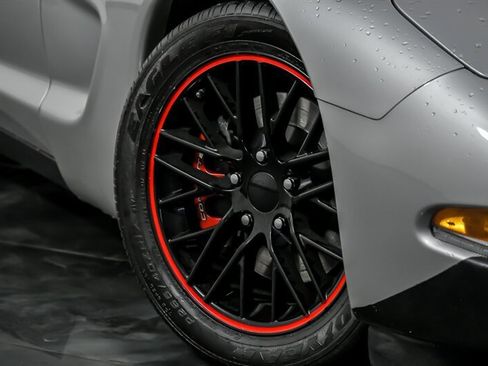 Used 2004 Chevrolet Corvette Z06 w/ Memory Package image 3