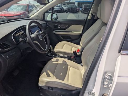 Used 2017 Buick Encore Essence FWD image 13