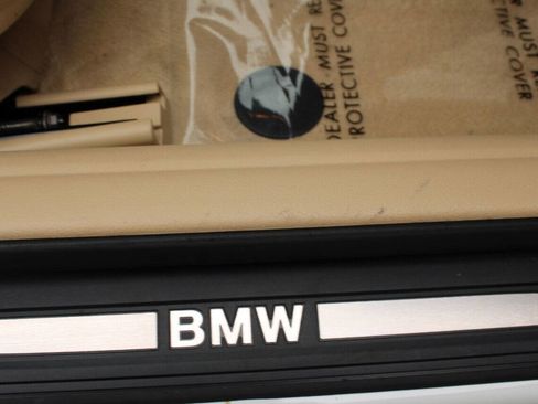 Used 2011 BMW 535i xDrive Sedan image 11