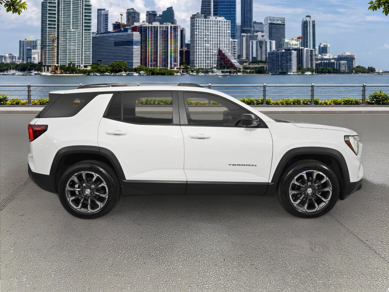 Used 2025 GMC Terrain Elevation w/ Elevation Premium Package AWD/4WD image 7