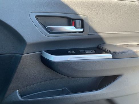 New 2026 Toyota Sienna Platinum AWD/4WD image 22