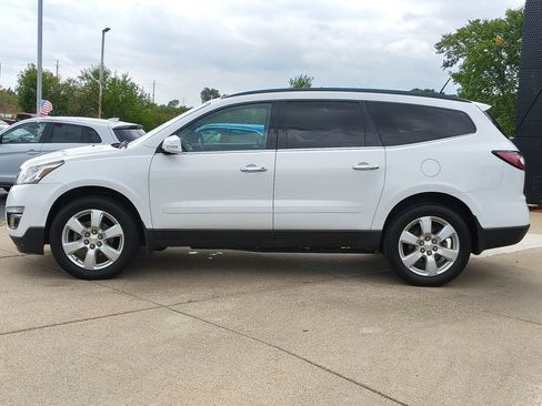 Used 2017 Chevrolet Traverse LT w/ Style and Technology Package AWD/4WD image 8