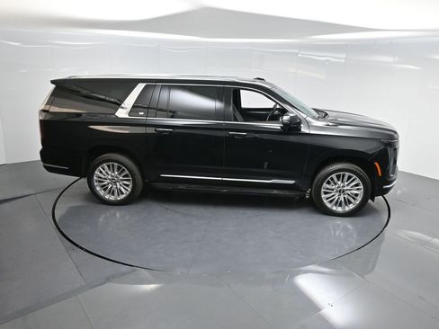 Used 2025 Cadillac Escalade ESV Premium Luxury image 70